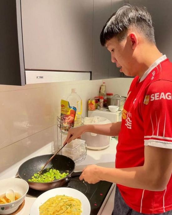 KPL年总首支淘汰赛战队揭秘冠军悬念加剧